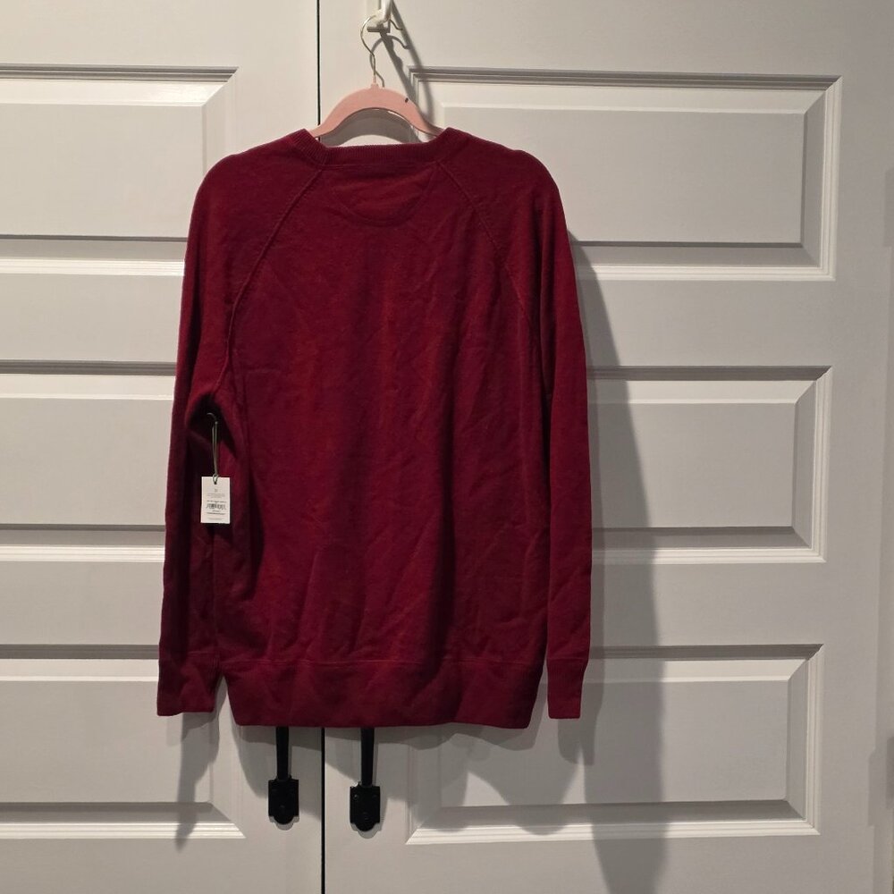 NWT:  AE&& 100% Cashmere Crewneck Sweater - Picture 2 of 3